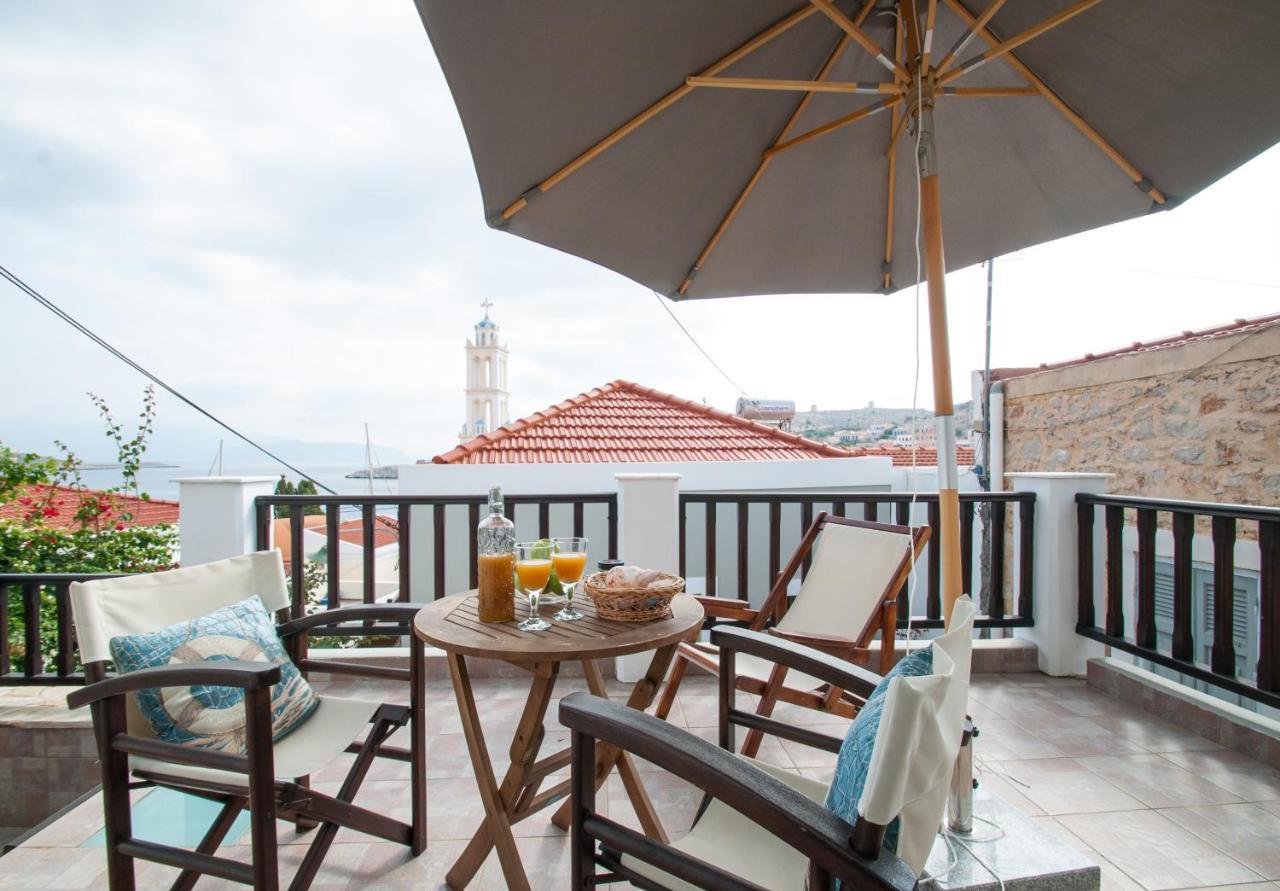 Luca'S Houses Chalki Town Bagian luar foto