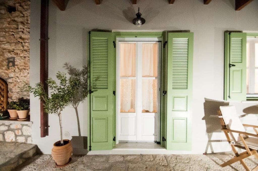 Luca'S Houses Chalki Town Bagian luar foto