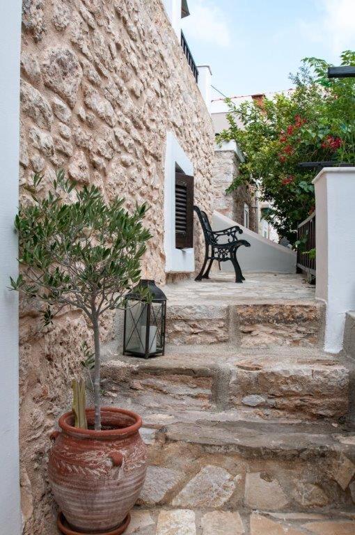 Luca'S Houses Chalki Town Bagian luar foto